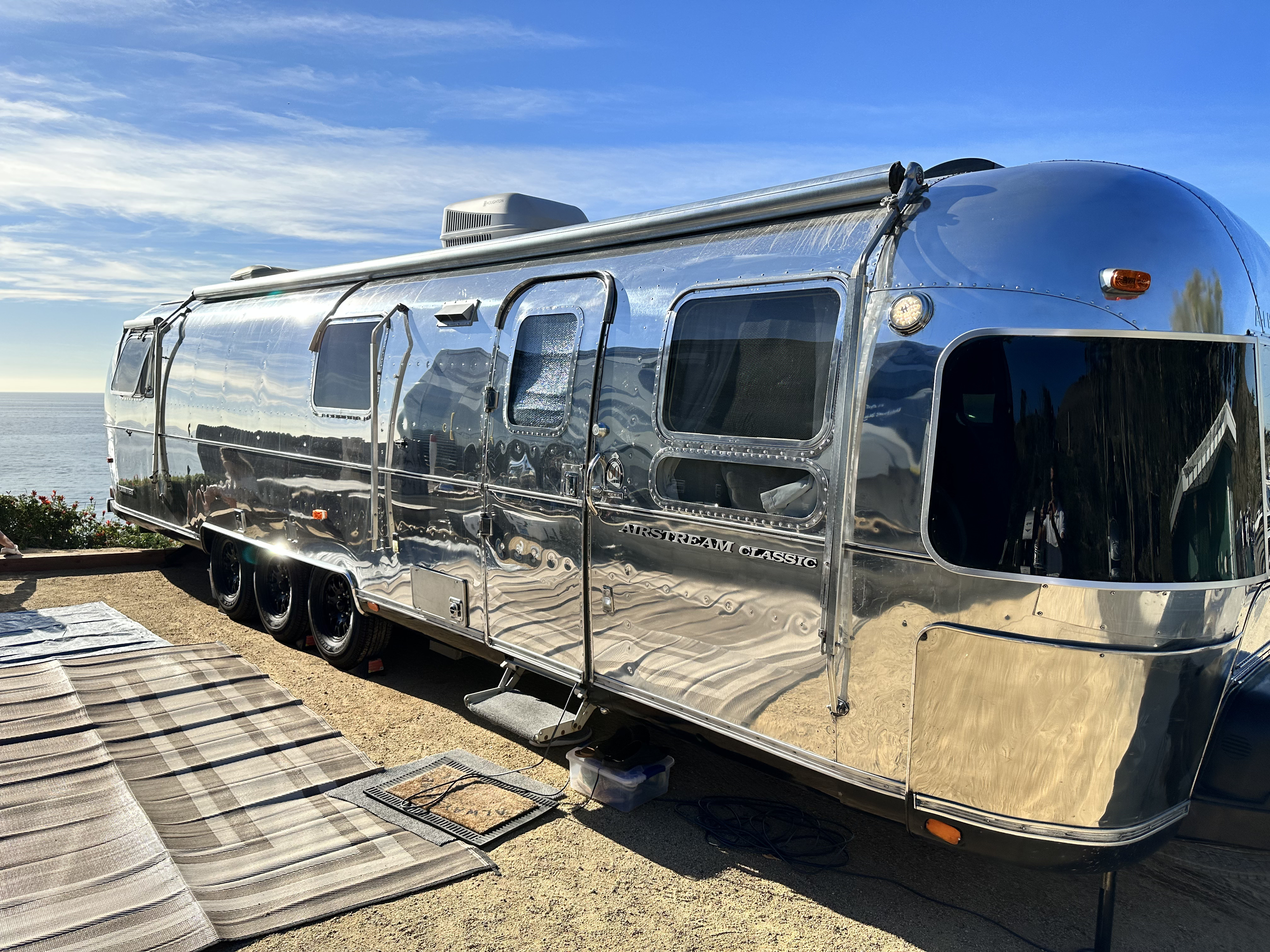 1991 Airstream Classic — $89,900