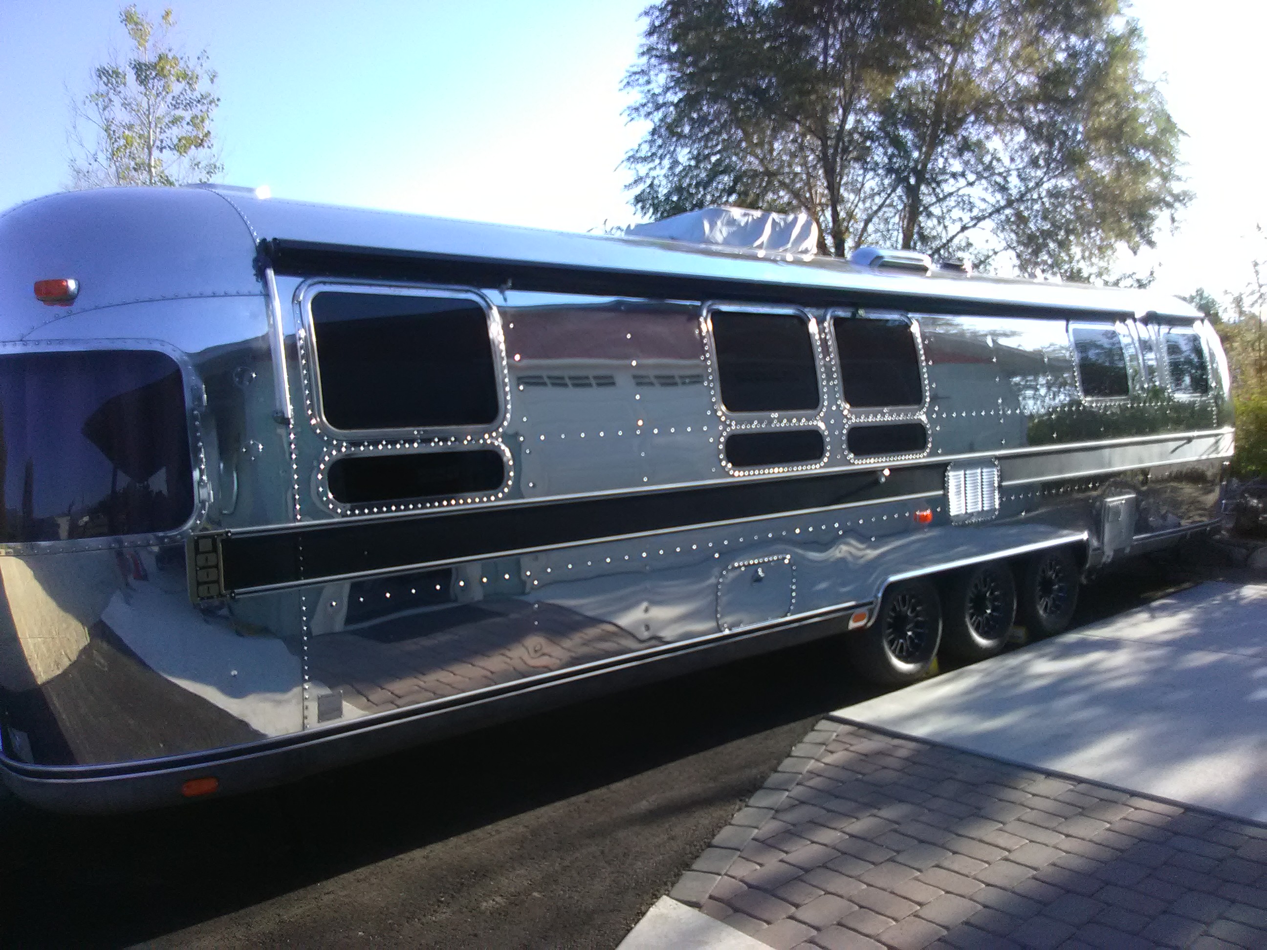 1989 Airstream Excella — $110,000