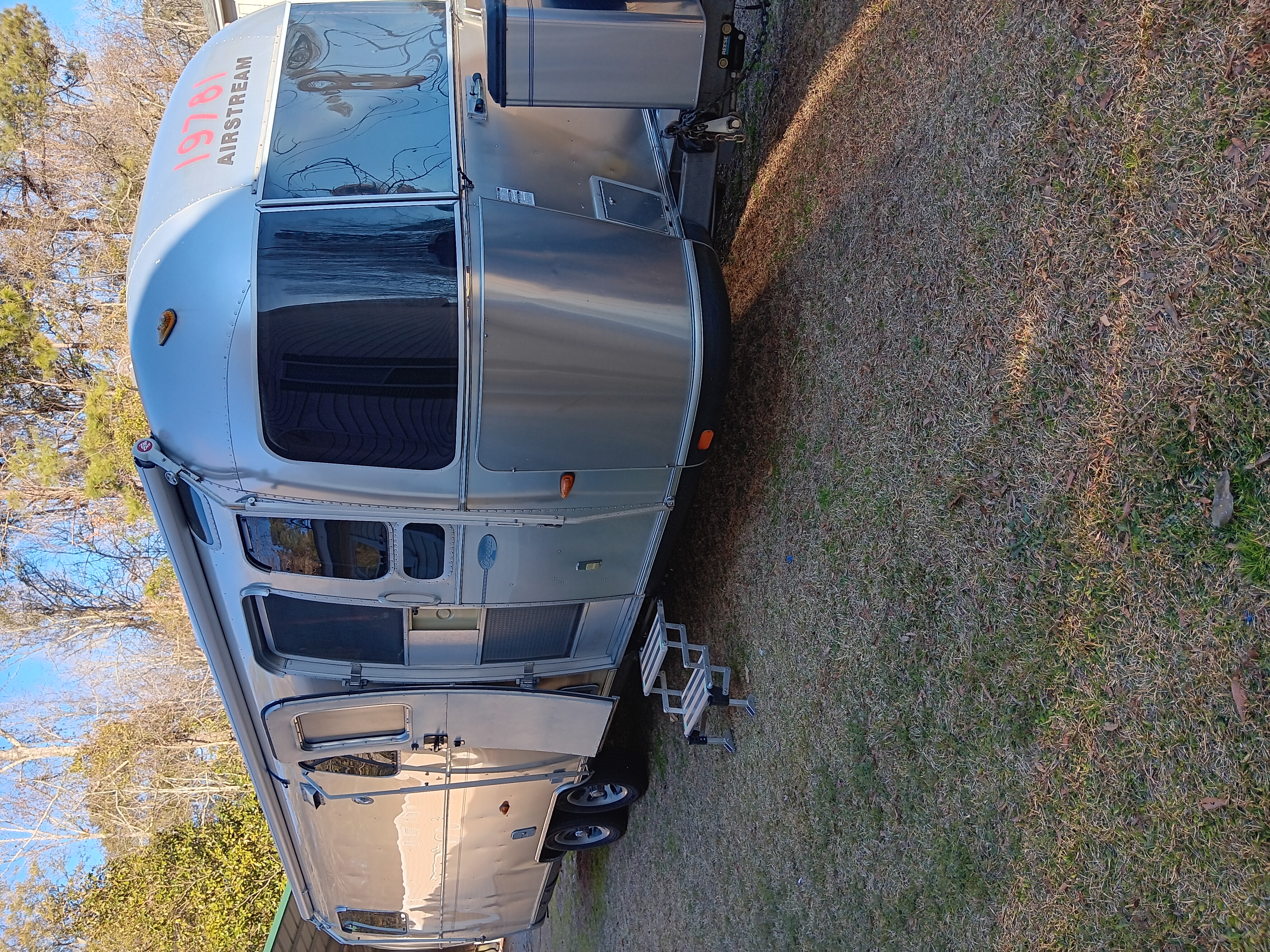 2005 Airstream Classic — $40,500