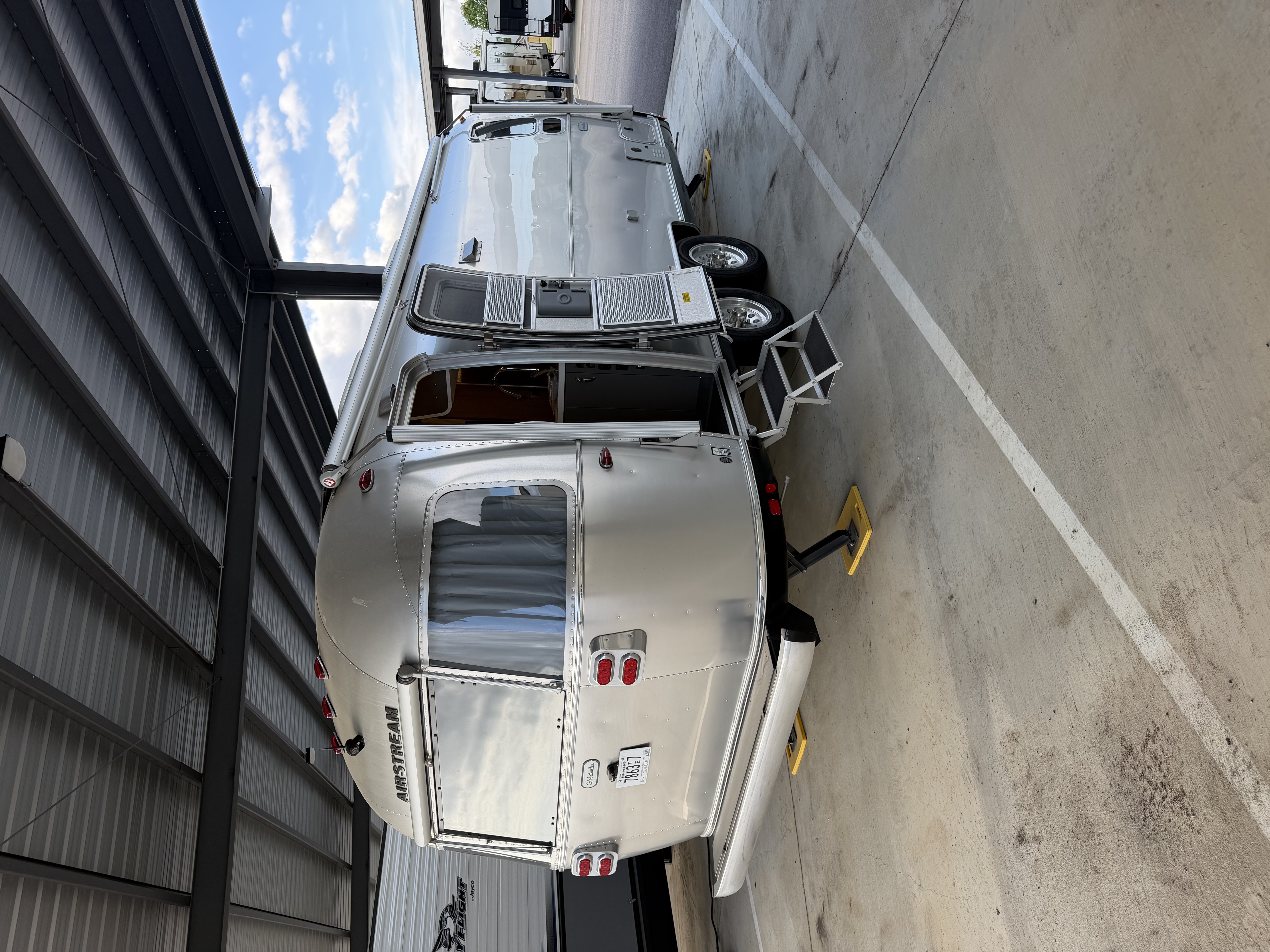 2023 Airstream Globetrotter — $98,500