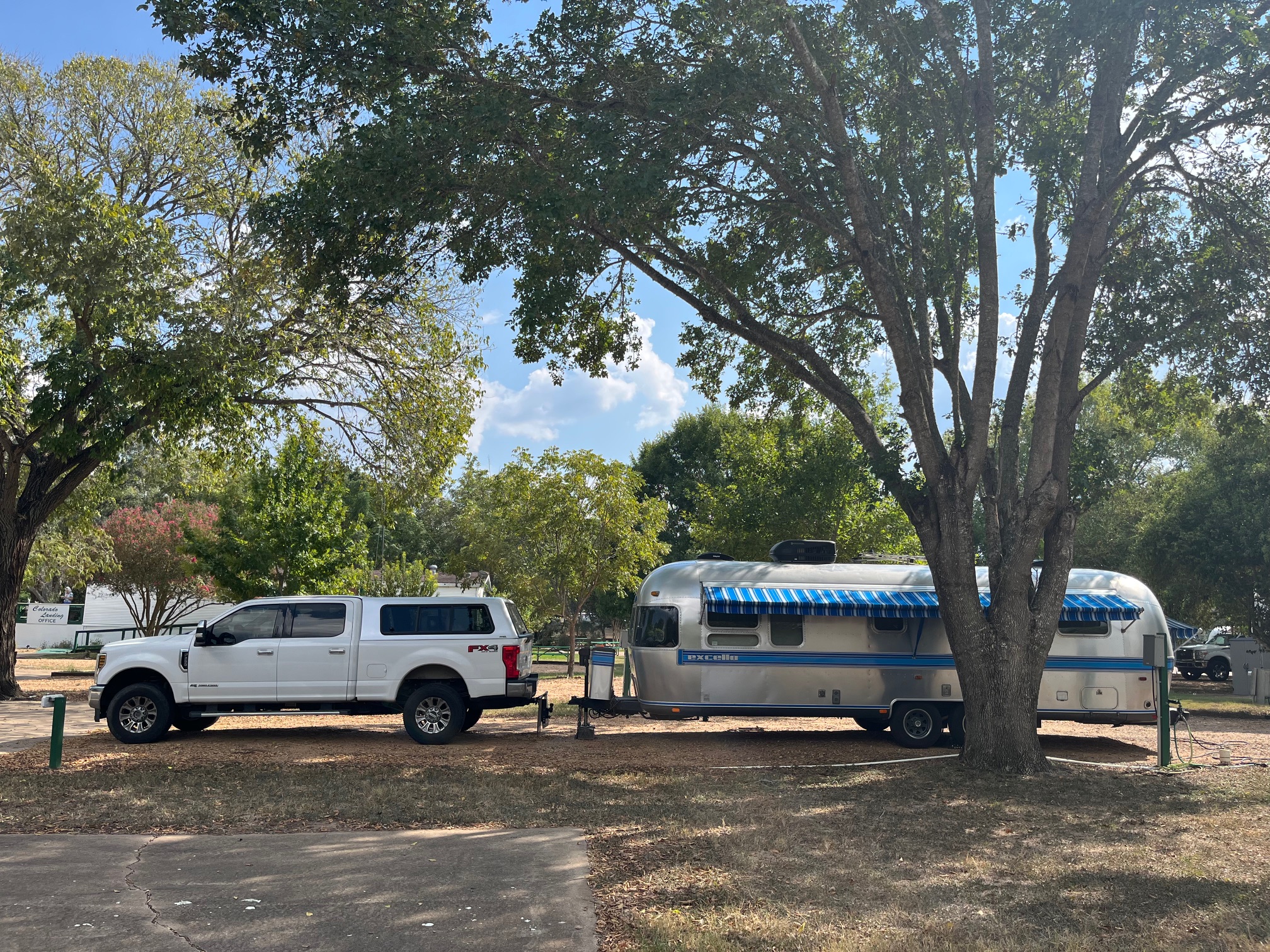 1989 Airstream Excella — $35,000