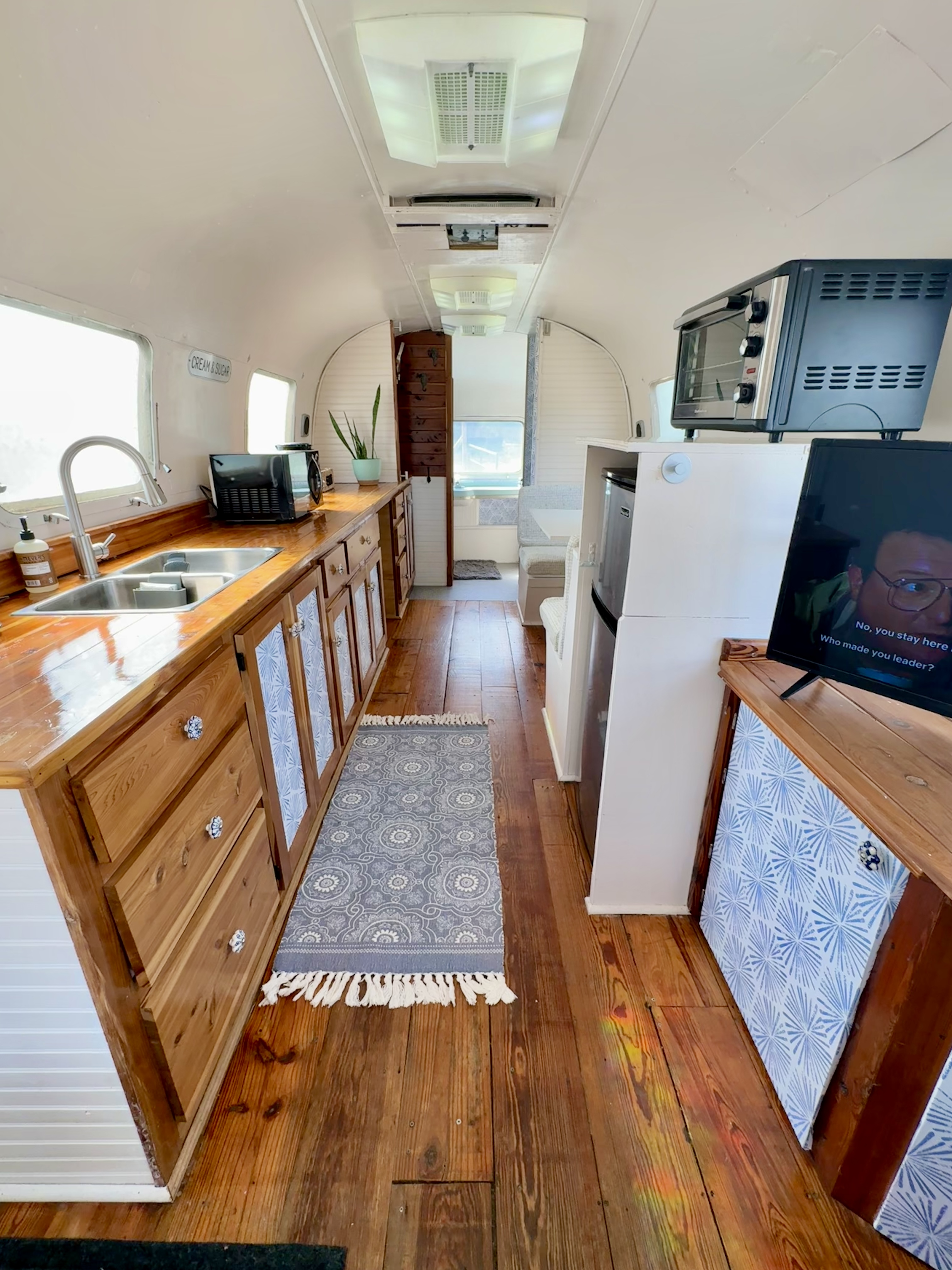 1972 Airstream International — $25,500