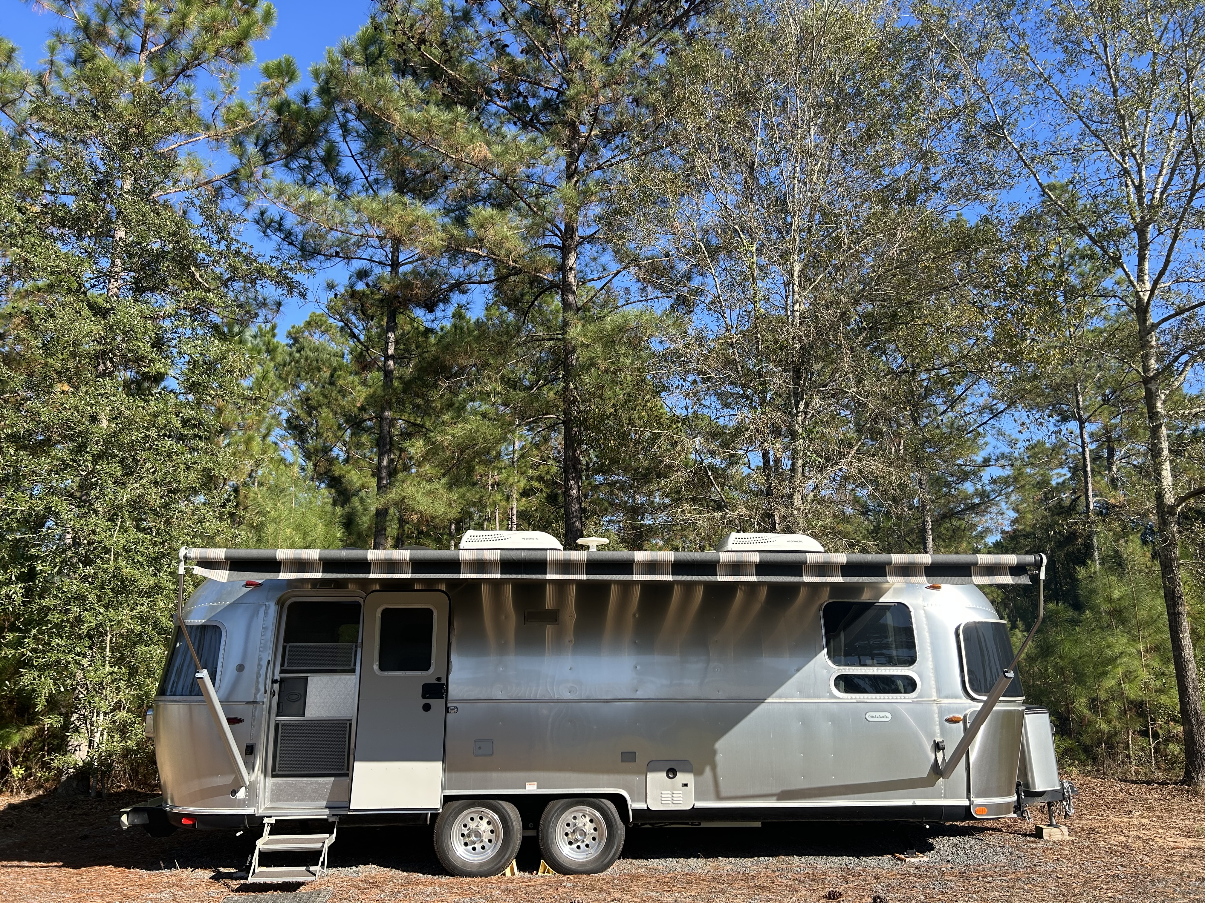 2021 Airstream Globetrotter — $94,499