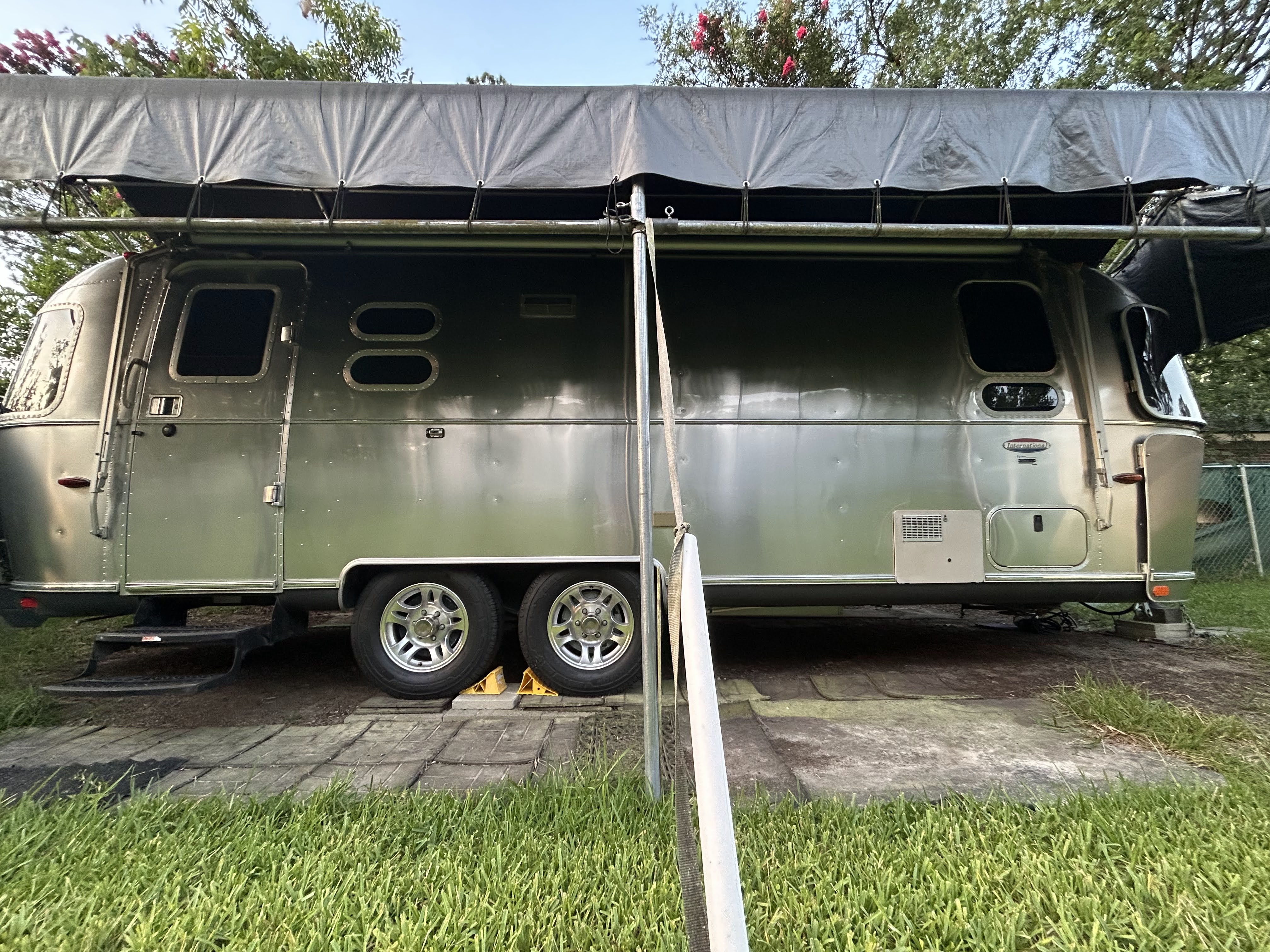 2015 Airstream International — $47,500